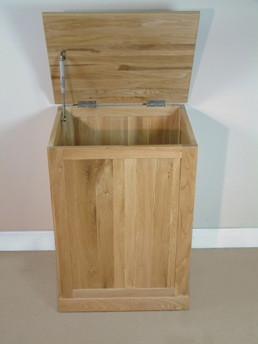 Mobel Oak Laundry Bin